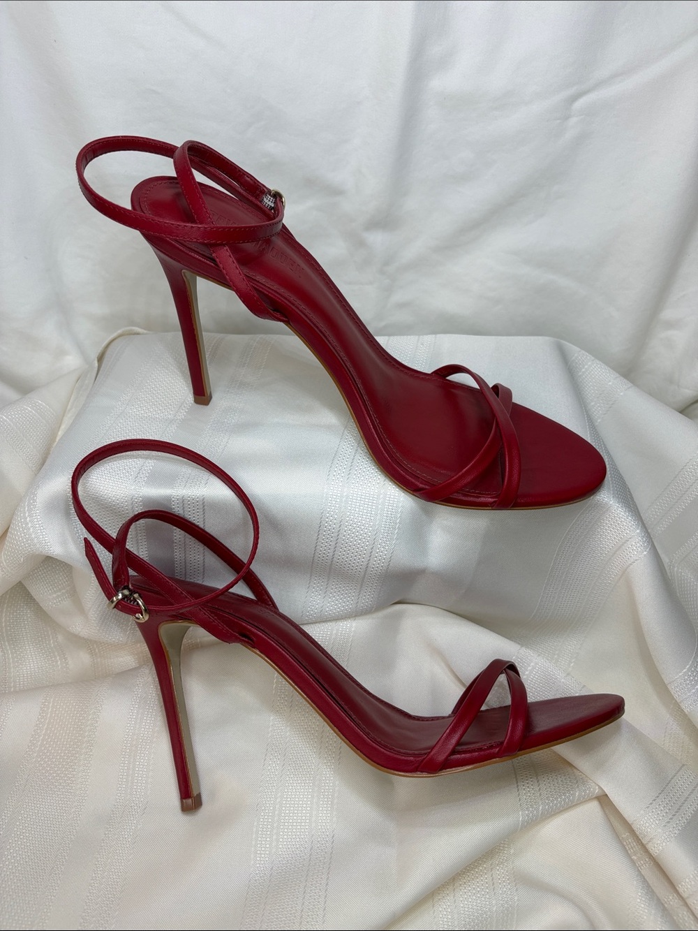 Steve Madden Jypsey Red Strappy Stiletto Sandals Sz 10M - Picture 6 of 11